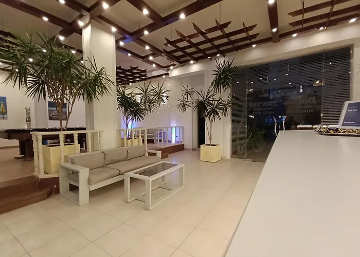 Zak Inn Residence